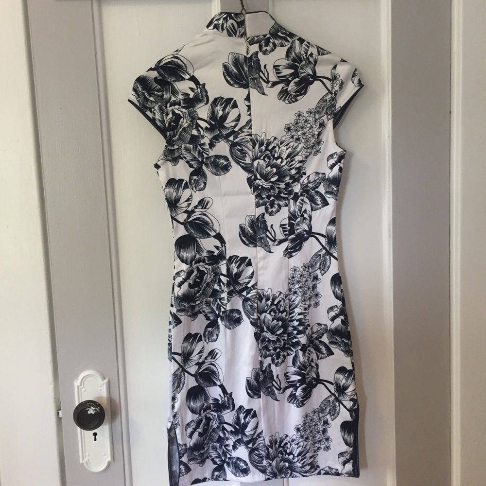 Traditional Cheongsam Short Chinese Blu/Wht Dress - Picture 4 of 7